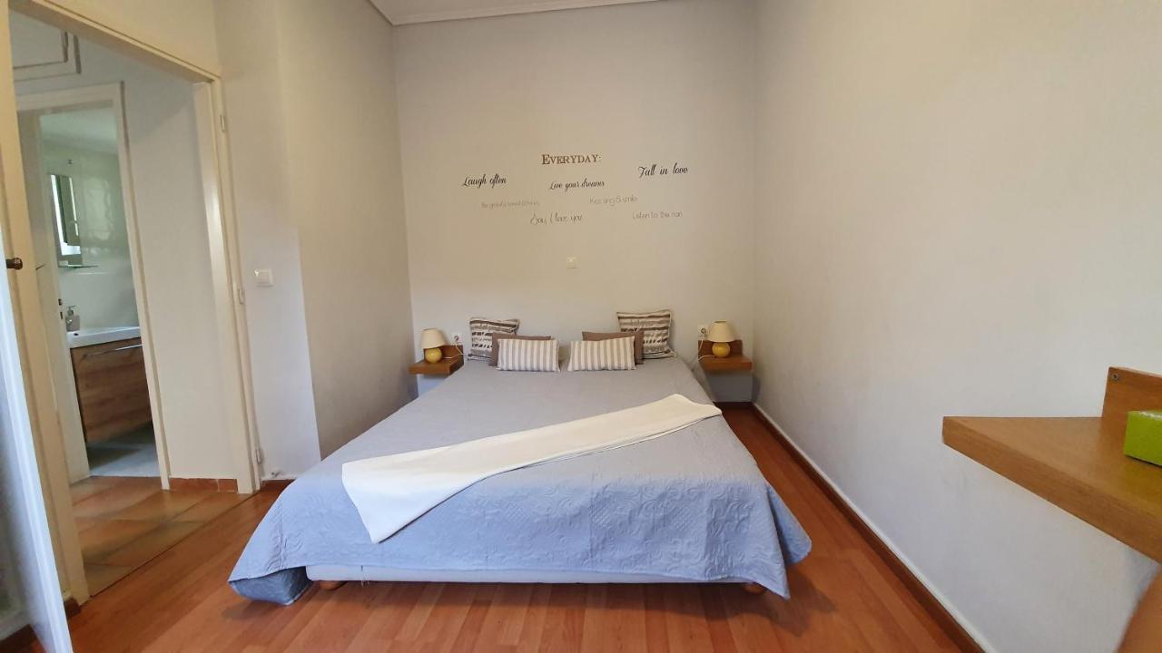 Cozy Seaside Studio In Lemos Vouliagmenis Афины Экстерьер фото
