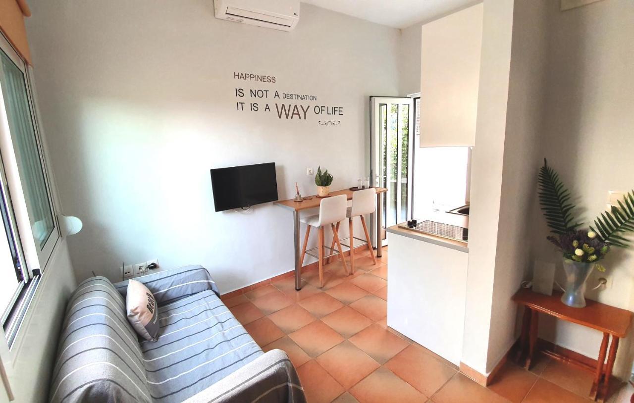 Cozy Seaside Studio In Lemos Vouliagmenis Афины Экстерьер фото